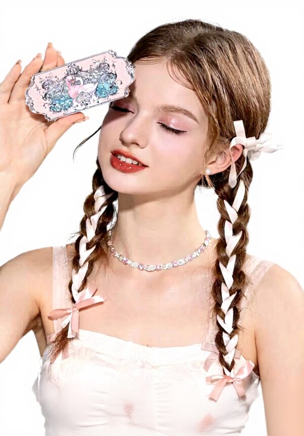 Palette maquillage Flower Know Swan Ballet teintes mates